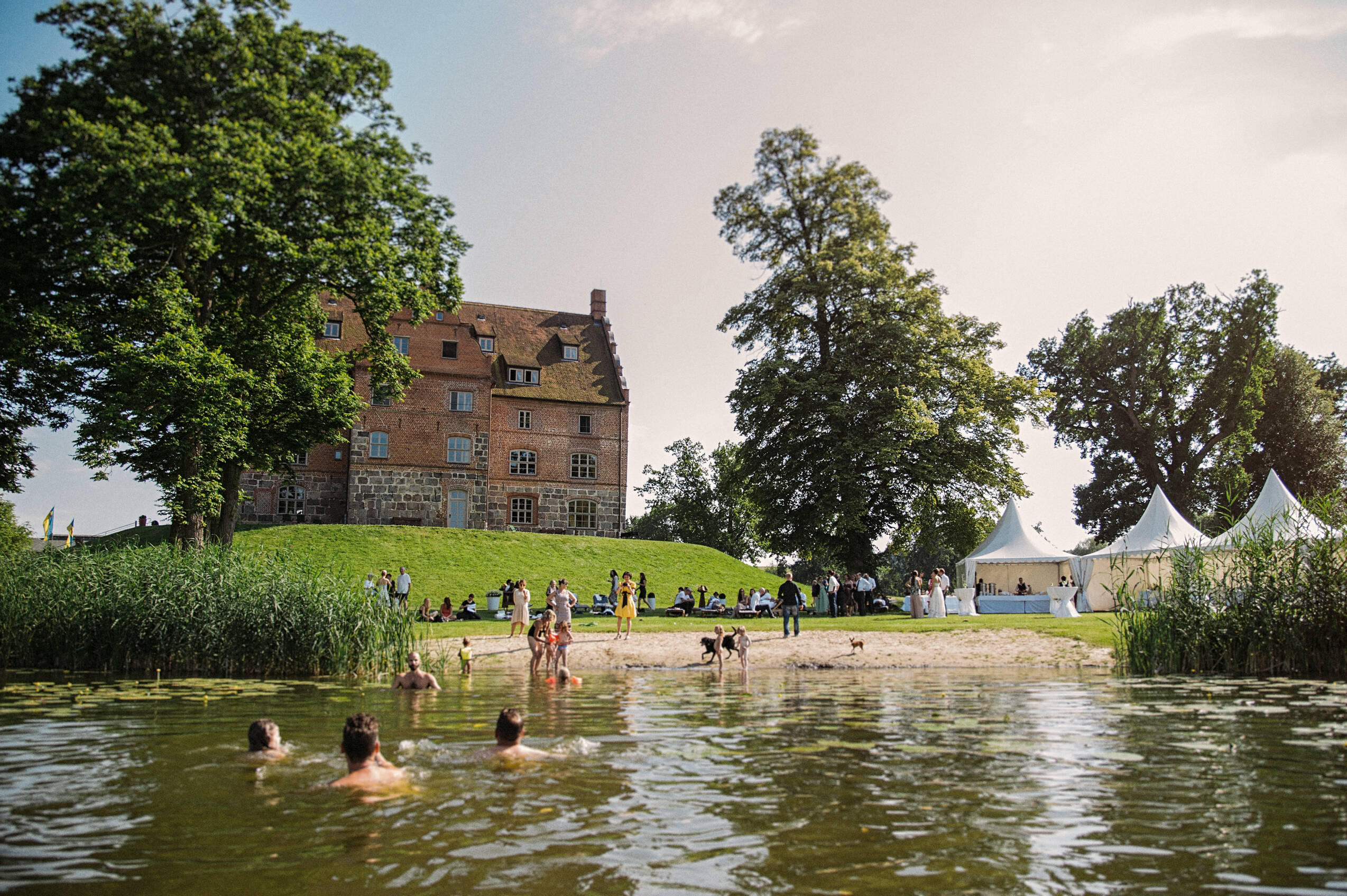 Schloss und Gut Ulrichshusen Aussenansicht